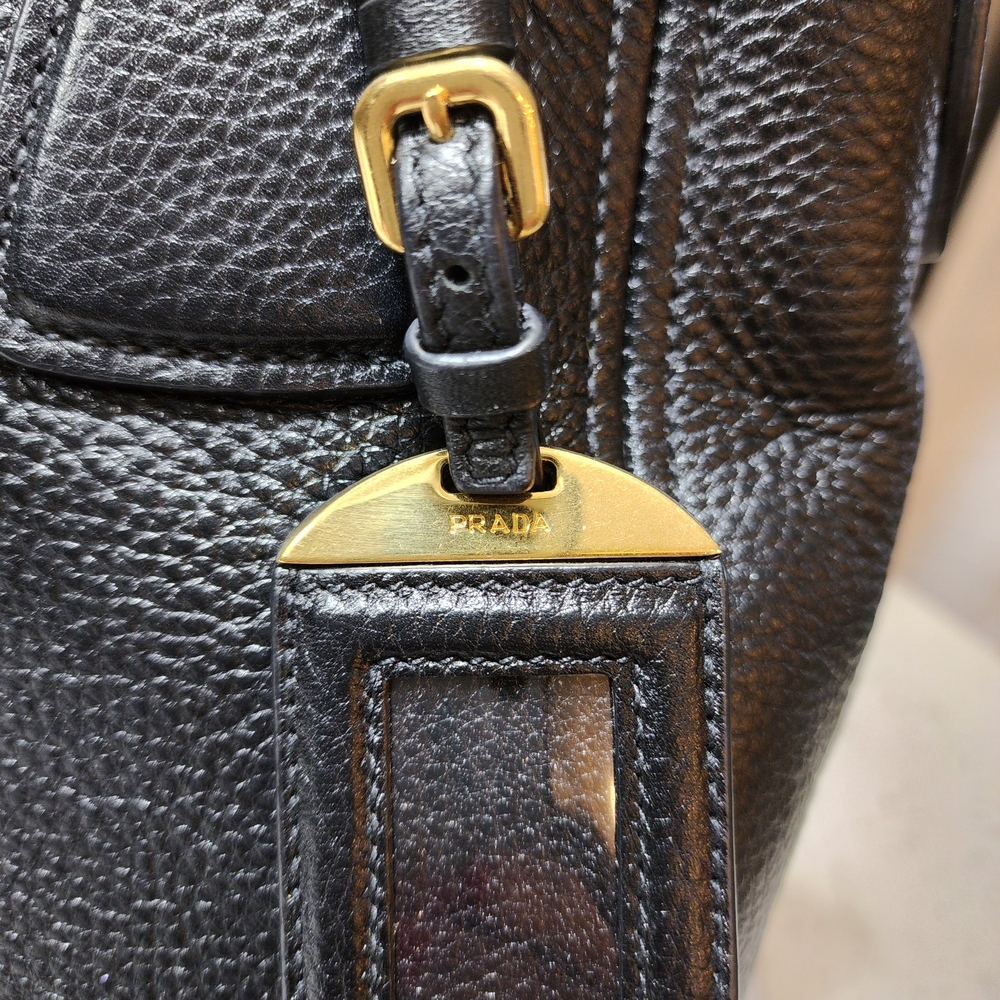 Authentic Prada Black Vitello Phenix Leather Shoulder Bag w/Crossbody Strap - Picture 3 of 16